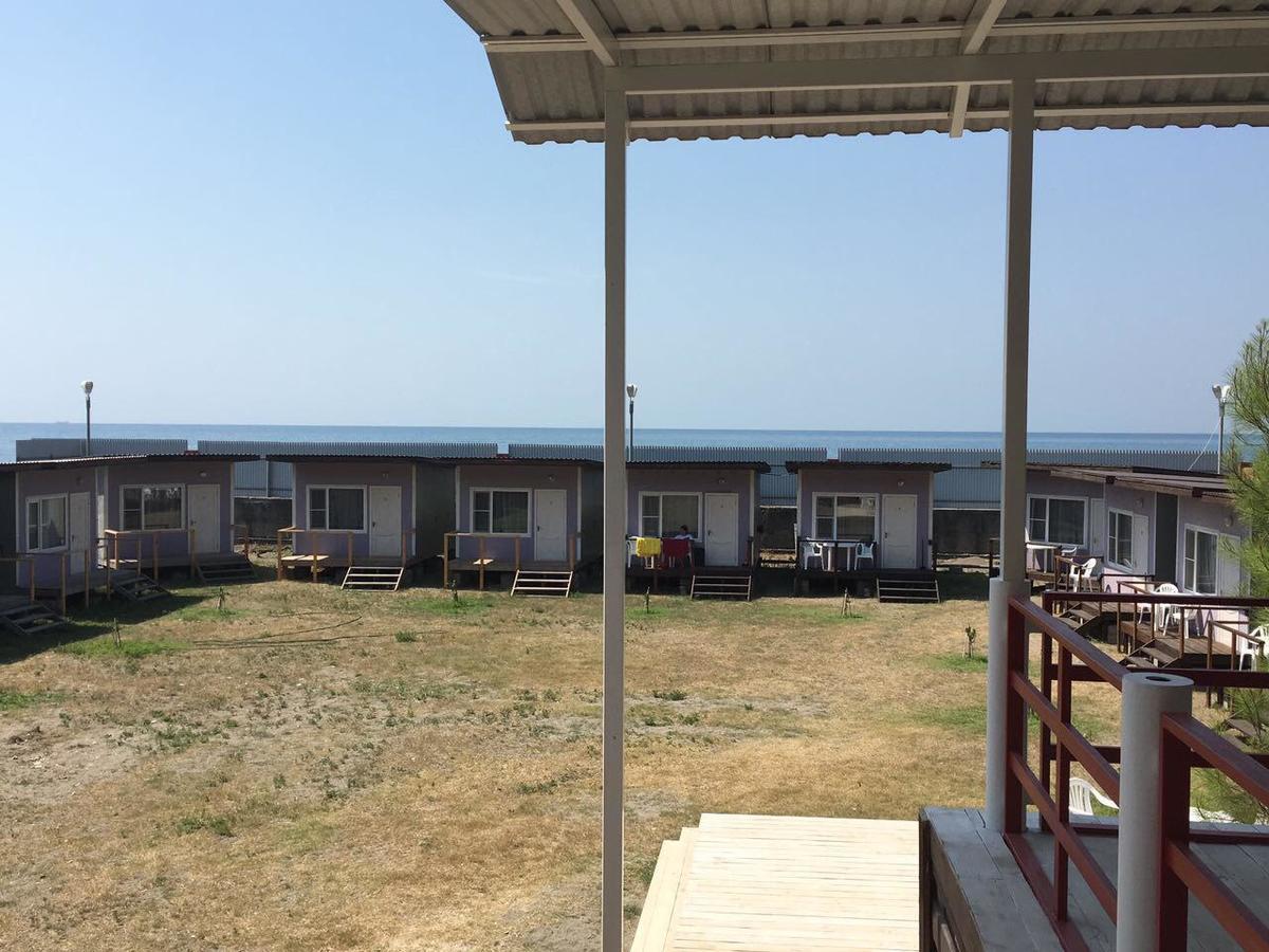 Mini-Hotel Forest Club Pizunda Exterior photo