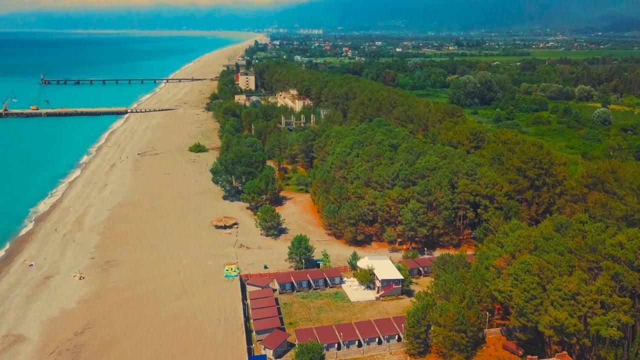 Mini-Hotel Forest Club Pizunda Exterior photo